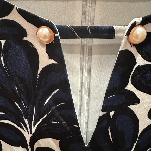 Ivanka Trump Floral Dress - Picture 2 of 7